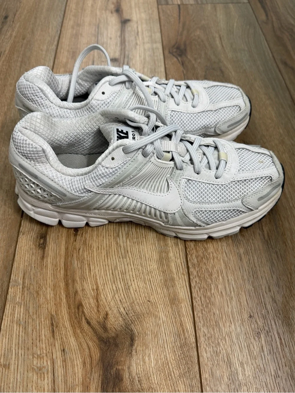 Nike Men’s Vomero 5 Running Sneakers - Sz.